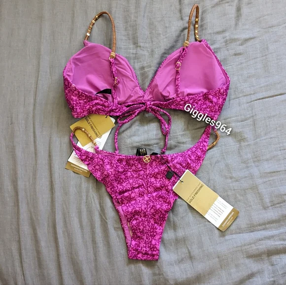 Vix Gya Kendra Kira Lotus Bikini Set